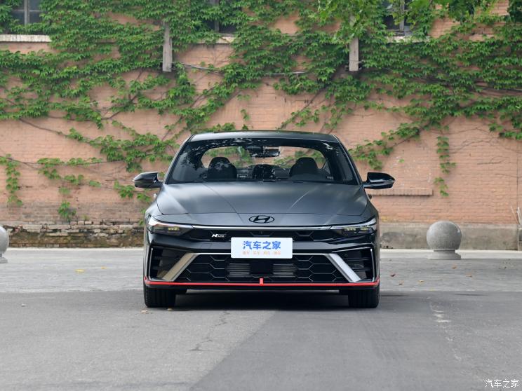 北京现代 伊兰特 2023款 240TGDi DCT N Line TOP旗舰版 北京现代 伊兰特 2023款 240TGDi DCT N Line TOP旗舰版