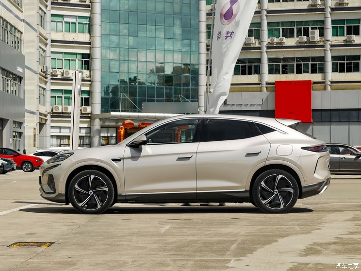 腾势汽车 腾势N7 2023款 长续航性能版 腾势汽车 腾势N7 2023款 长续航性能版