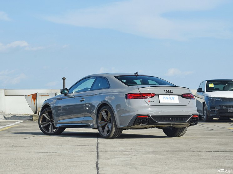 Audi Sport 奥迪RS 5 2023款 RS 5 2.9T Coupe 暗金版 Audi Sport 奥迪RS 5 2023款 RS 5 2.9T Coupe 暗金版