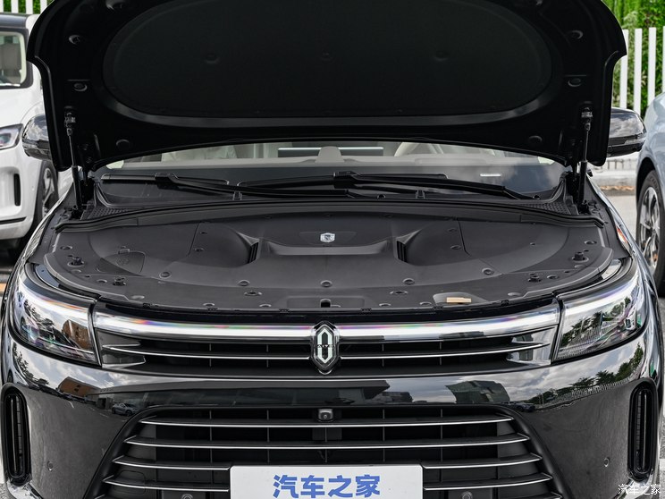 赛力斯汽车 问界M7 2024款 1.5T 两驱Plus版 5座 赛力斯汽车 问界M7 2024款 1.5T 两驱Plus版 5座