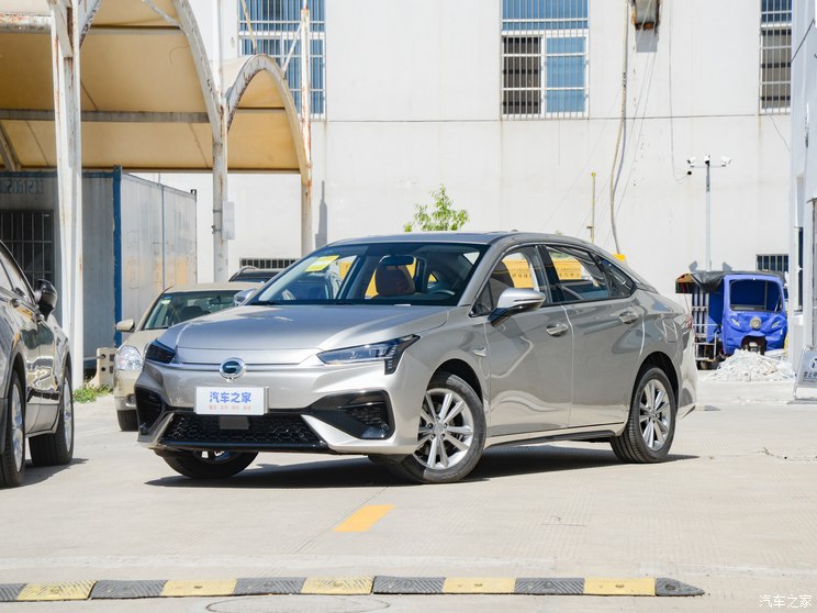 埃安 AION S 2023款 魅 580 磷酸铁锂 埃安 AION S 2023款 魅 580 磷酸铁锂