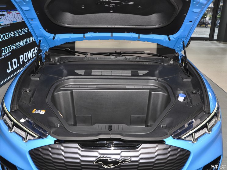 长安福特 福特电马 2021款 无疆后驱豪华版(长续航) 长安福特 福特电马 2021款 无疆后驱豪华版(长续航)