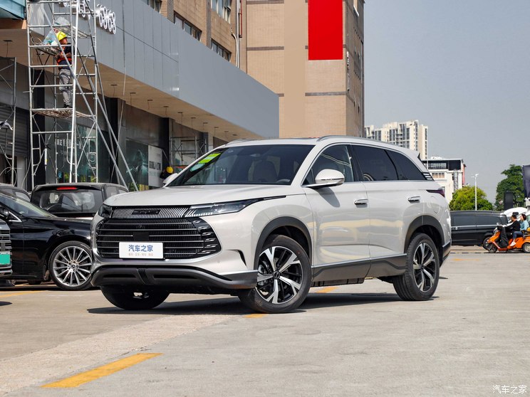 比亚迪 护卫舰07 2023款 DM-i 100KM 豪华型 比亚迪 护卫舰07 2023款 DM-i 100KM 豪华型