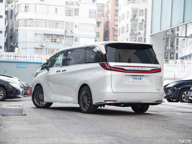 雷克萨斯 雷克萨斯LM 2023款 350h 七座隽雅版 雷克萨斯 雷克萨斯LM 2023款 350h 七座隽雅版