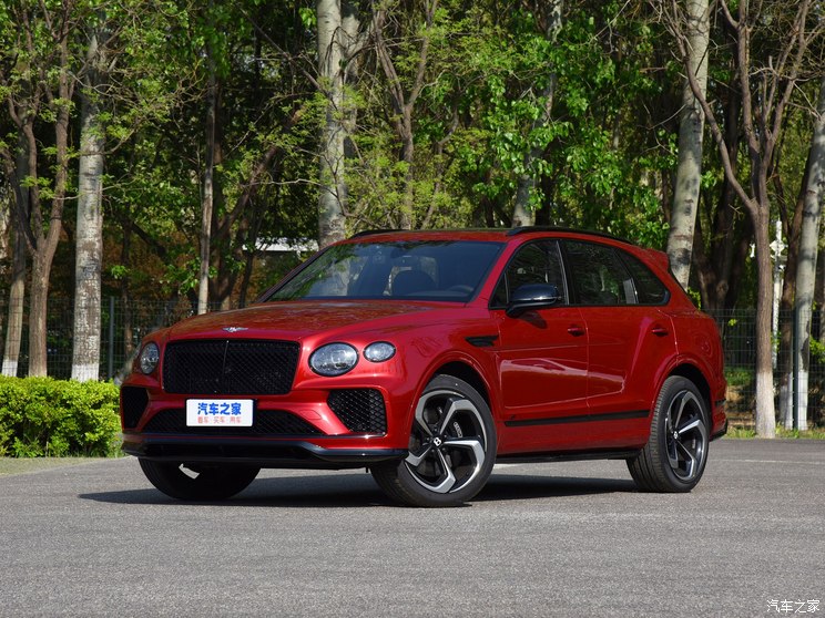 宾利 添越 2024款 4.0T V8 长轴距雅度版 宾利 添越 2024款 4.0T V8 长轴距雅度版