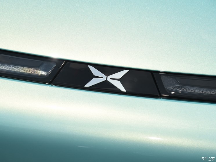 小鹏汽车 小鹏G6 2023款 580 长续航 Max 小鹏汽车 小鹏G6 2023款 580 长续航 Max