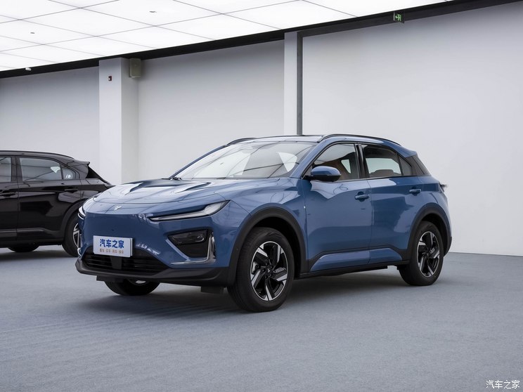 合众汽车 哪吒X 2023款 400 合众汽车 哪吒X 2023款 400