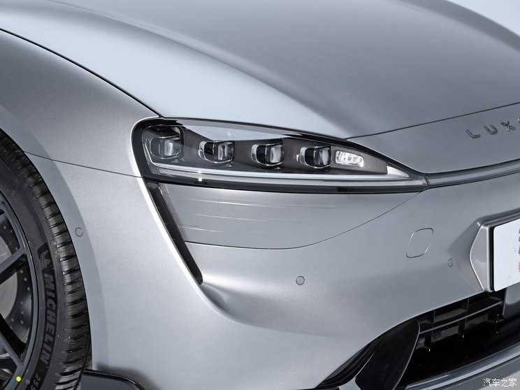 智界汽车 智界S7 2023款 Max RS 四驱旗舰版 智界汽车 智界S7 2023款 Max RS 四驱旗舰版