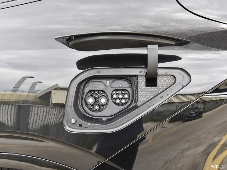 阿维塔科技 阿维塔11 2023款 鸿蒙 90度 四驱版 阿维塔科技 阿维塔11 2023款 鸿蒙 90度 四驱版