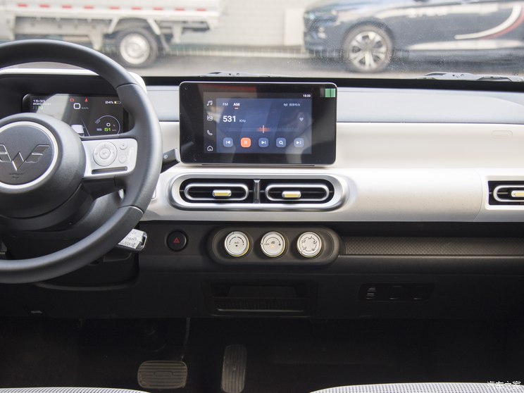 上汽通用五菱 宏光MINIEV 2024款 马卡龙款 上汽通用五菱 宏光MINIEV 2024款 马卡龙款