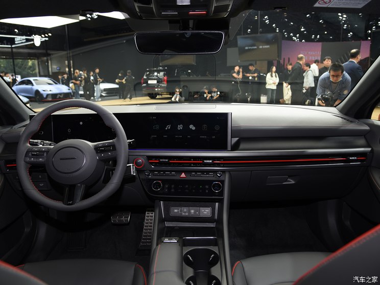 北京现代 索纳塔 2024款 2.0T N Line 高配版 北京现代 索纳塔 2024款 2.0T N Line 高配版