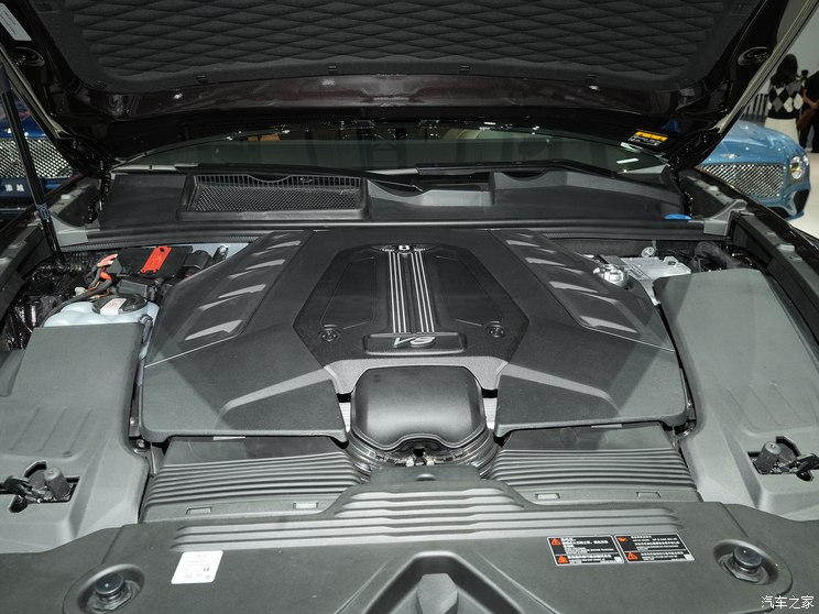 宾利 添越 2024款 4.0T V8 长轴距MULLINER版 宾利 添越 2024款 4.0T V8 长轴距MULLINER版