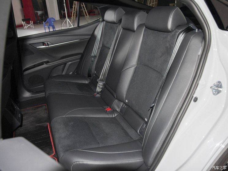 广汽丰田 凯美瑞 2024款 2.0S 混动高配 广汽丰田 凯美瑞 2024款 2.0S 混动高配