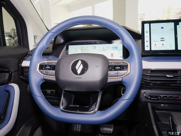 睿蓝汽车 睿蓝9 2023款 470km 引领版 睿蓝汽车 睿蓝9 2023款 470km 引领版