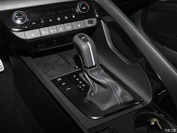 现代N 伊兰特Elantra N 2023款 2.0T N 现代N 伊兰特Elantra N 2023款 2.0T N