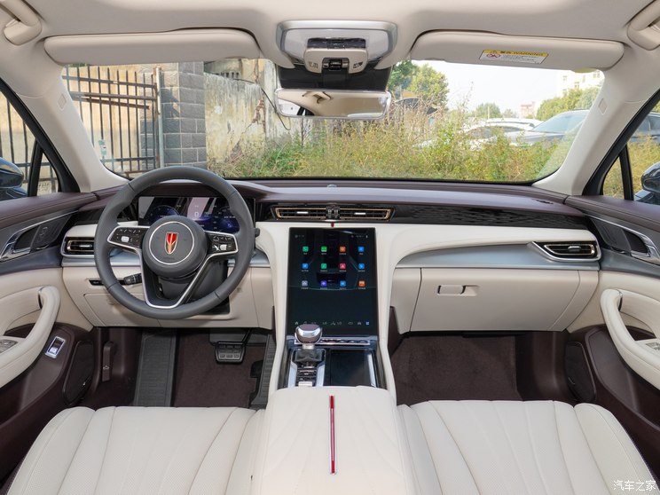 一汽红旗 红旗H5 2024款 2.0T 自动智联旗畅版 一汽红旗 红旗H5 2024款 2.0T 自动智联旗畅版