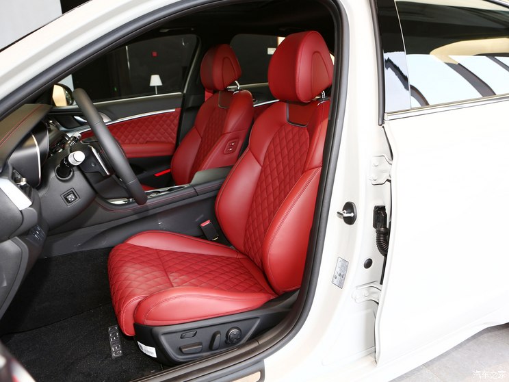 捷尼赛思 捷尼赛思G70 2024款 2.0T Shooting Brake 捷尼赛思 捷尼赛思G70 2024款 2.0T Shooting Brake