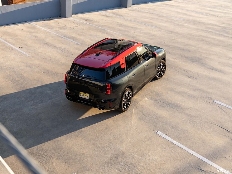 MINI JCW MINI JCW COUNTRYMAN 2025款 基本型 MINI JCW MINI JCW COUNTRYMAN 2025款 基本型
