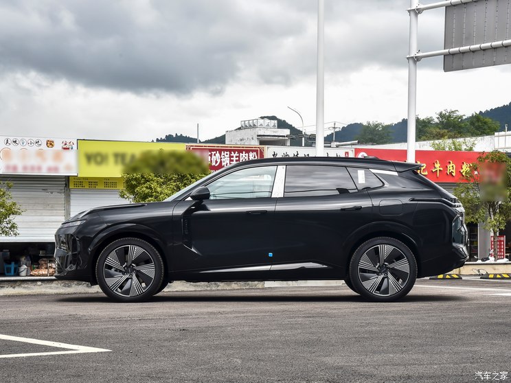 领克 领克08新能源 2023款 220km 四驱性能Halo 领克 领克08新能源 2023款 220km 四驱性能Halo