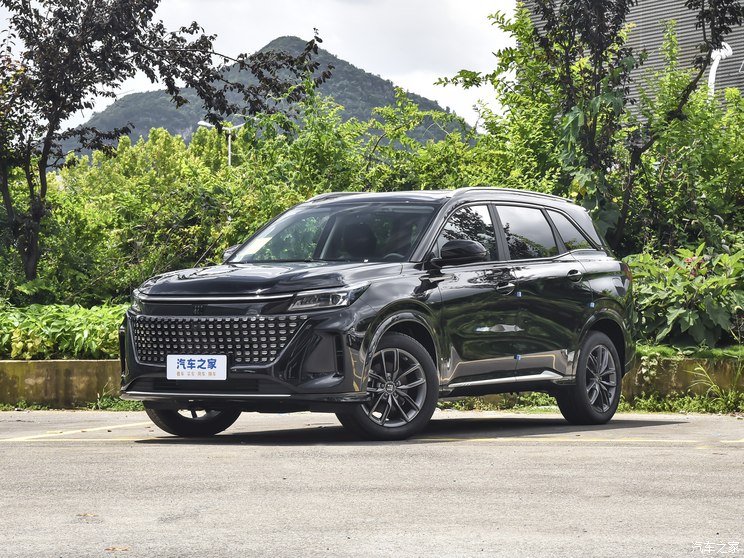 赛力斯蓝电 蓝电E5 2023款 1.5L DE-i 100KM畅享型 7座 赛力斯蓝电 蓝电E5 2023款 1.5L DE-i 100KM畅享型 7座