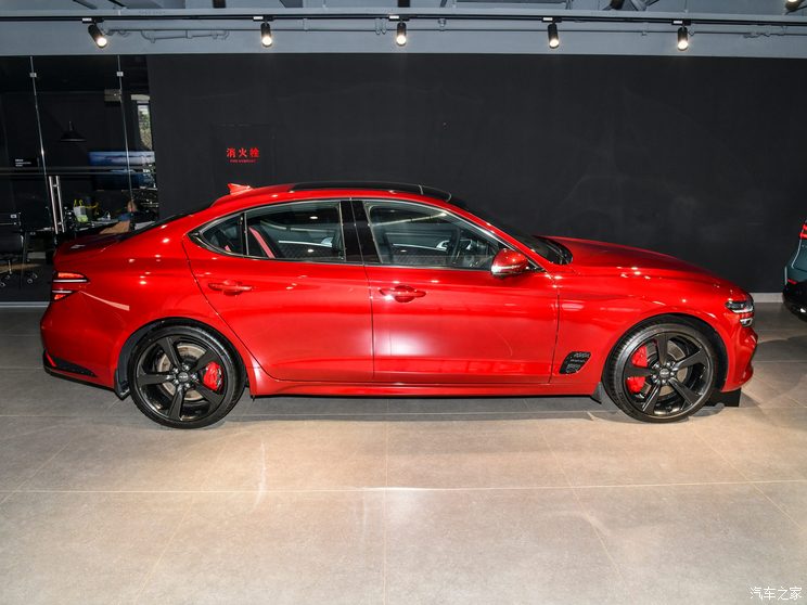 捷尼赛思 捷尼赛思G70 2023款 2.0T 四驱旗舰型 捷尼赛思 捷尼赛思G70 2023款 2.0T 四驱旗舰型