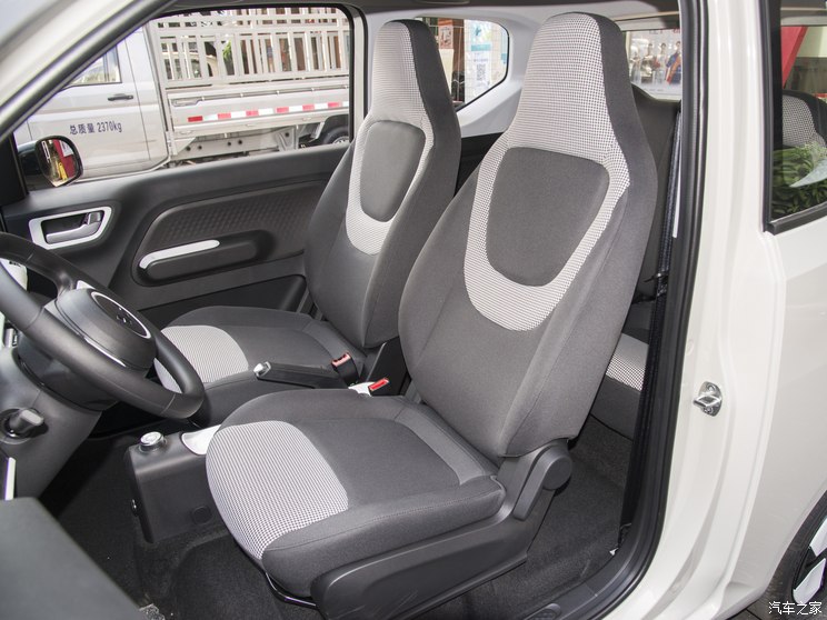 上汽通用五菱 宏光MINIEV 2024款 马卡龙款 上汽通用五菱 宏光MINIEV 2024款 马卡龙款