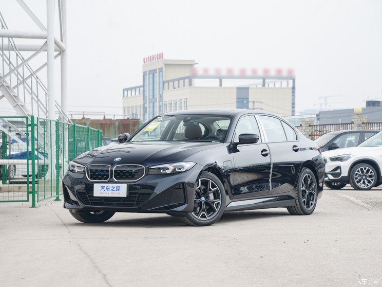 华晨宝马 宝马i3 2024款 eDrive 40 L 曜夜套装 华晨宝马 宝马i3 2024款 eDrive 40 L 曜夜套装