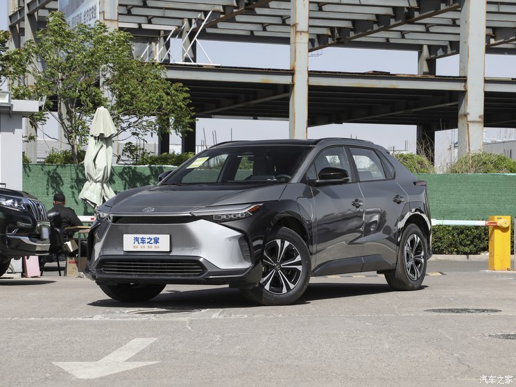 一汽丰田 一汽丰田bZ4X 2022款 四驱高性能PRO版 一汽丰田 一汽丰田bZ4X 2022款 四驱高性能PRO版