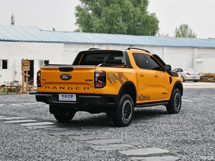 江铃福特 Ranger 2023款 1st Edition 汽油 江铃福特 Ranger 2023款 1st Edition 汽油