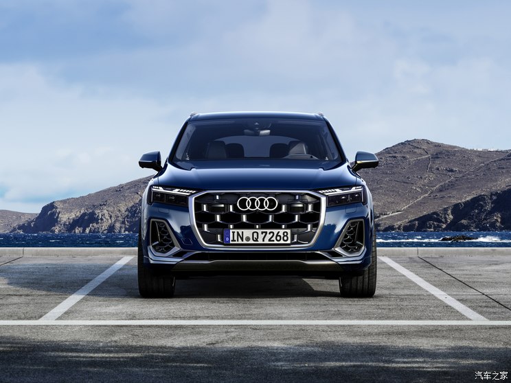 奥迪(进口) 奥迪Q7 2025款 50 TDI quattro S line 英国版 奥迪(进口) 奥迪Q7 2025款 50 TDI quattro S line 英国版