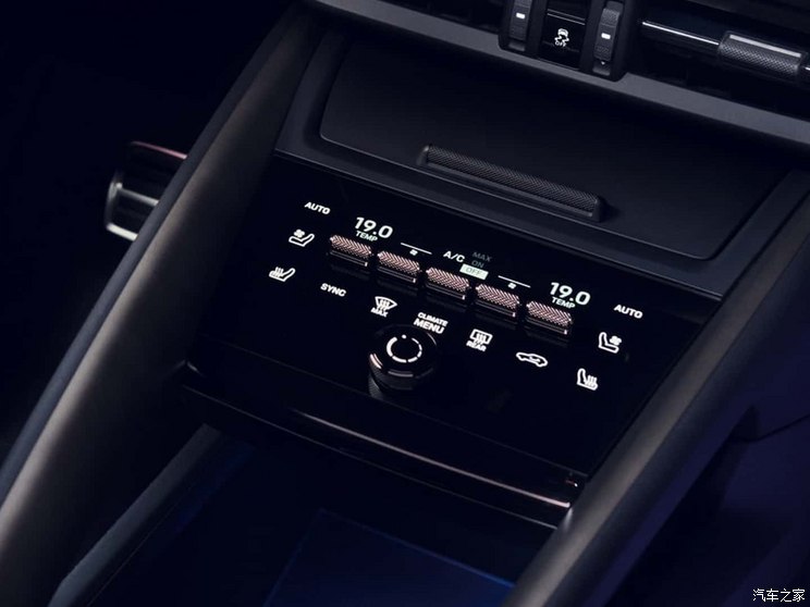 保时捷 Macan新能源 2024款 EV 基本型 保时捷 Macan新能源 2024款 EV 基本型