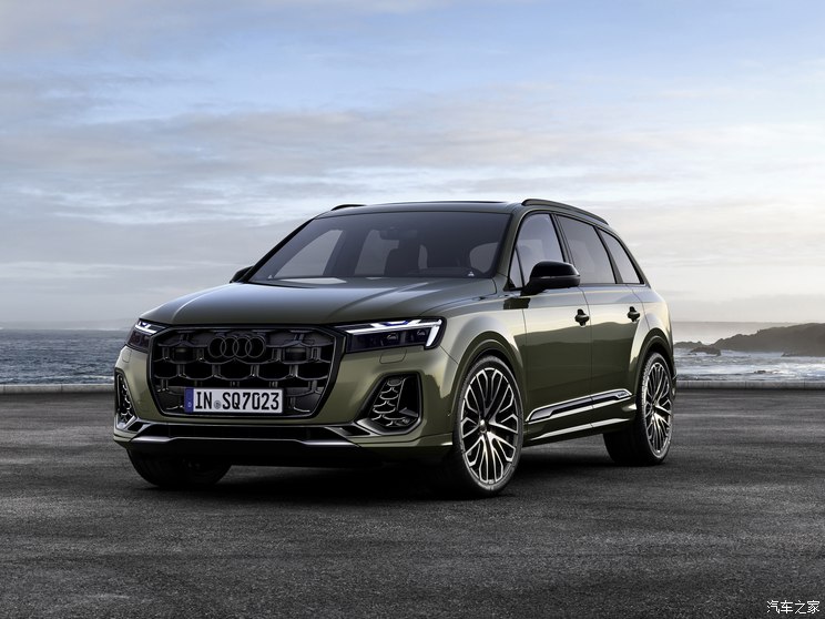 奥迪(进口) 奥迪SQ7 2025款 4.0 TFSI Black Edition 英国版 奥迪(进口) 奥迪SQ7 2025款 4.0 TFSI Black Edition 英国版