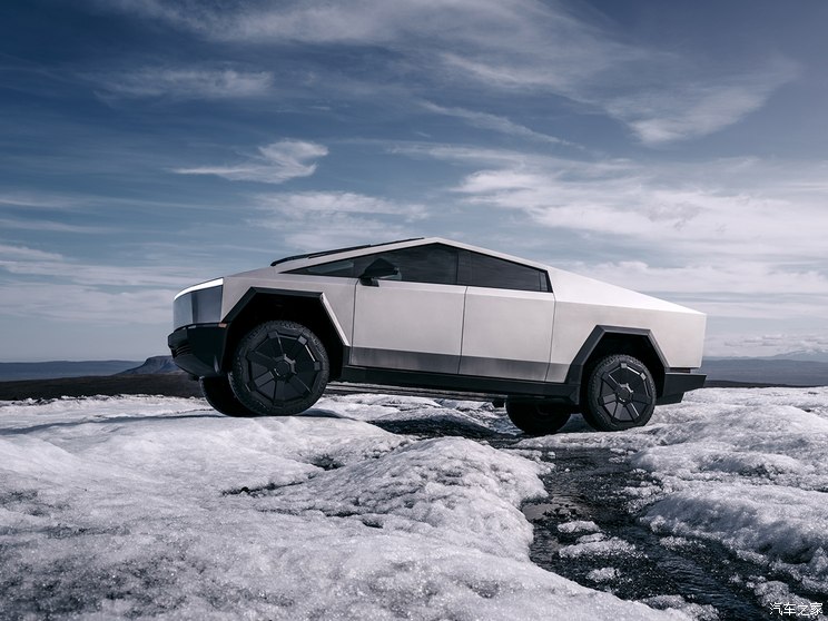 特斯拉(进口) Cybertruck 2024款 Cyberbeast 野兽版 特斯拉(进口) Cybertruck 2024款 Cyberbeast 野兽版