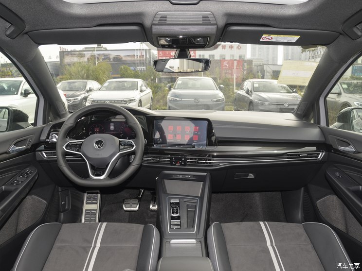 一汽-大众 高尔夫 2024款 280TSI DSG R-Line Lite 一汽-大众 高尔夫 2024款 280TSI DSG R-Line Lite