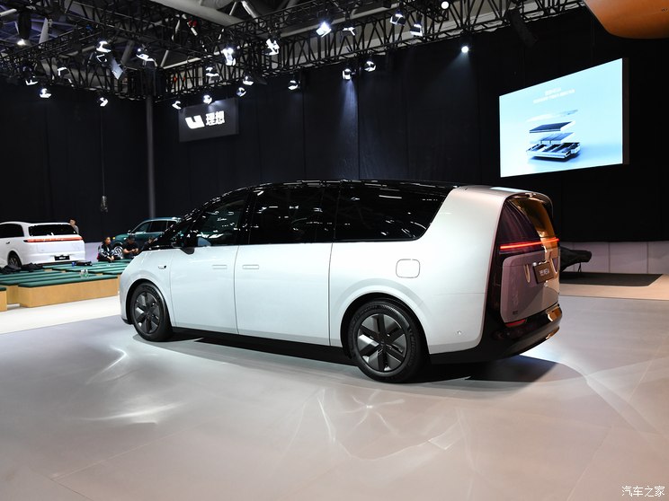 理想汽车 理想MEGA 2024款 Max 理想汽车 理想MEGA 2024款 Max