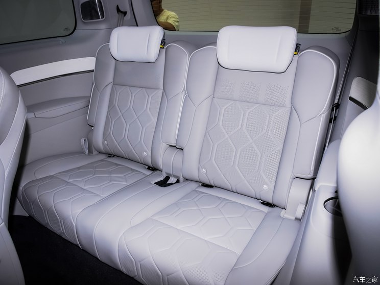 沃尔沃亚太 沃尔沃EM90 2025款 Ultra 六座 沃尔沃亚太 沃尔沃EM90 2025款 Ultra 六座