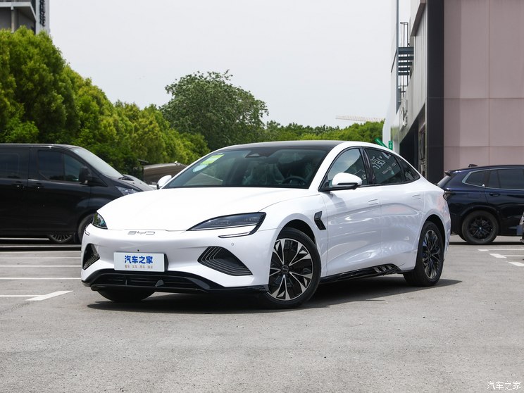 比亚迪 海豹 2023款 冠军版 550km 精英型 比亚迪 海豹 2023款 冠军版 550km 精英型