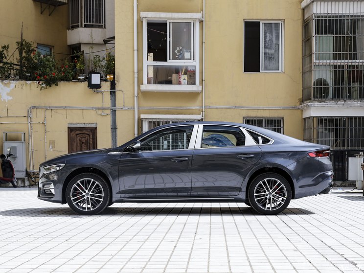 吉利汽车 星瑞 2023款 2.0TD 尊贵型 吉利汽车 星瑞 2023款 2.0TD 尊贵型