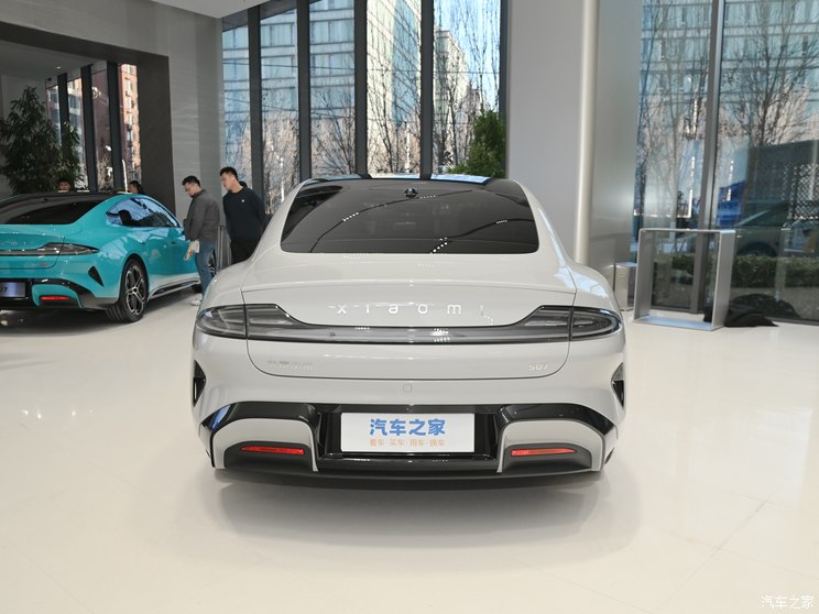 小米汽车 小米SU7 2024款 668km 后驱标准版 小米汽车 小米SU7 2024款 668km 后驱标准版