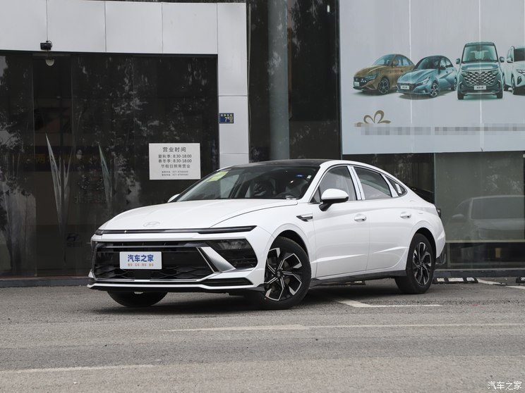 北京现代 索纳塔 2024款 1.5T 低配版 北京现代 索纳塔 2024款 1.5T 低配版