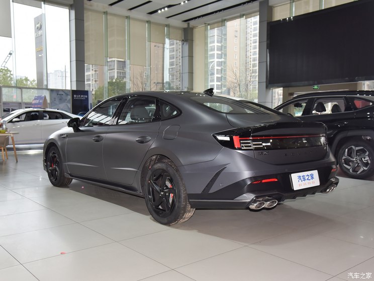 北京现代 索纳塔 2024款 2.0T N Line 低配版 北京现代 索纳塔 2024款 2.0T N Line 低配版