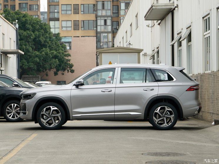 吉利汽车 星越L 2024款 2.0TD DCT EVO两驱长风版 吉利汽车 星越L 2024款 2.0TD DCT EVO两驱长风版