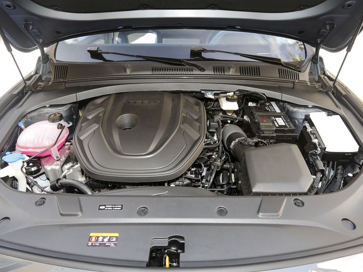 吉利汽车 星瑞 2023款 2.0TD 尊贵型 吉利汽车 星瑞 2023款 2.0TD 尊贵型