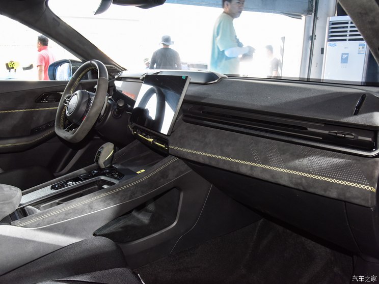 领克 领克03 2023款 03+ TCR Cyan 前驱版 领克 领克03 2023款 03+ TCR Cyan 前驱版