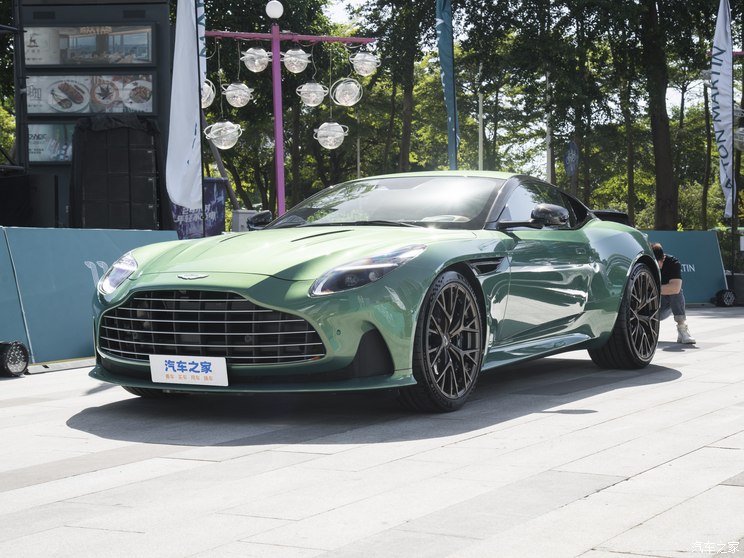 阿斯顿・马丁 阿斯顿・马丁DB12 2023款 4.0T V8 Coupe 阿斯顿・马丁 阿斯顿・马丁DB12 2023款 4.0T V8 Coupe