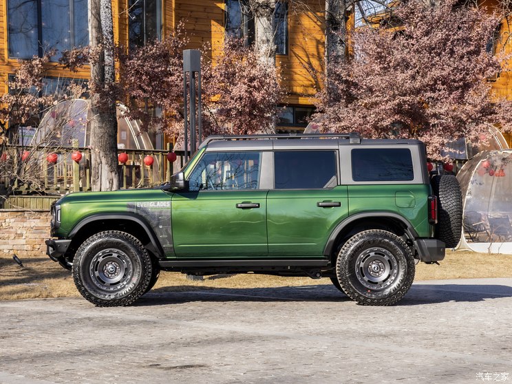 江铃福特 福特烈马 2024款 2.3T Everglades 江铃福特 福特烈马 2024款 2.3T Everglades