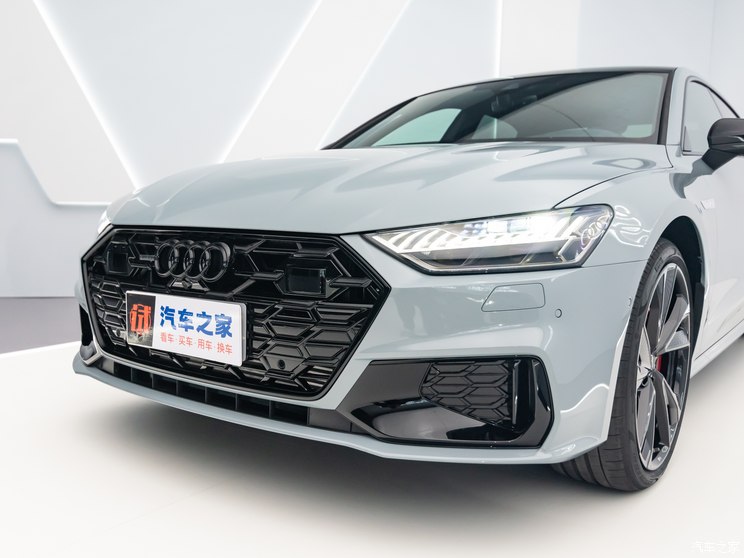 上汽奥迪 奥迪A7L 2024款 55 TFSI quattro RS 套件竞速版 上汽奥迪 奥迪A7L 2024款 55 TFSI quattro RS 套件竞速版