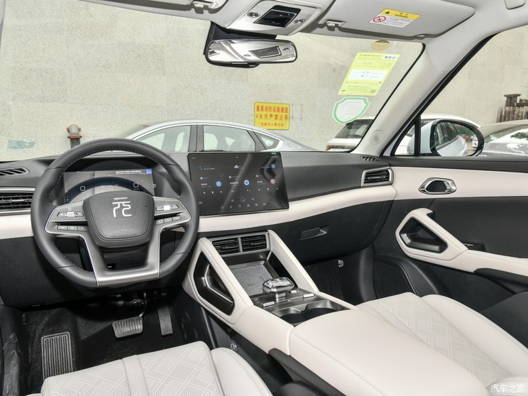 比亚迪 元UP 2024款 401KM 超越型 比亚迪 元UP 2024款 401KM 超越型