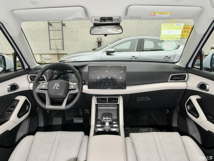 比亚迪 元UP 2024款 401KM 超越型 比亚迪 元UP 2024款 401KM 超越型