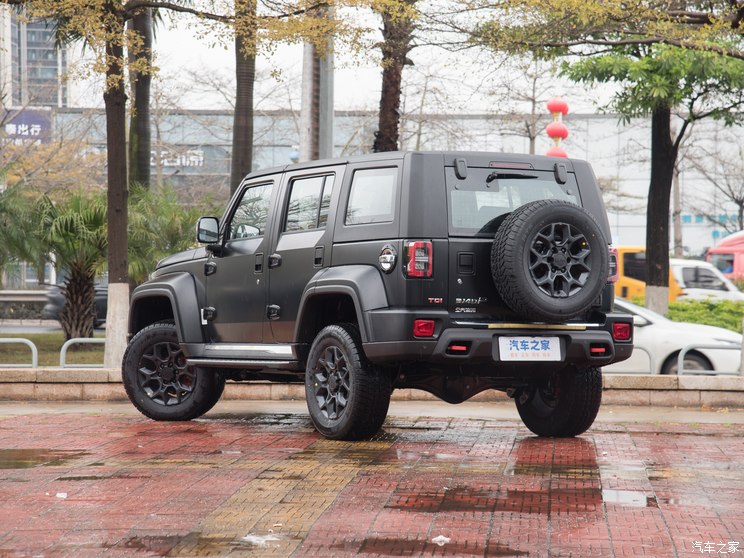 北京越野 北京BJ40 2024款 2.0D 自动四驱刀锋英雄荣耀版 北京越野 北京BJ40 2024款 2.0D 自动四驱刀锋英雄荣耀版